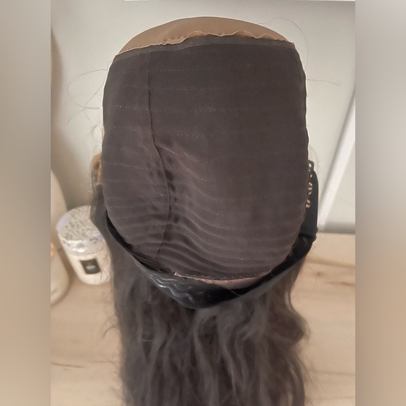 Hairvivi 24” Victoria Wig (Human Hair) - Picture 8 of 16